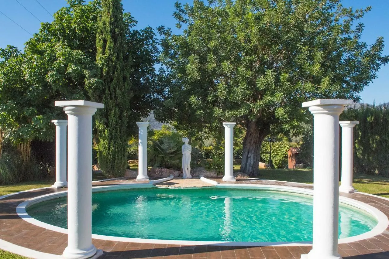 Alzina Villa: Tranquil Bunyola Retreat with Pool near Palma Villa