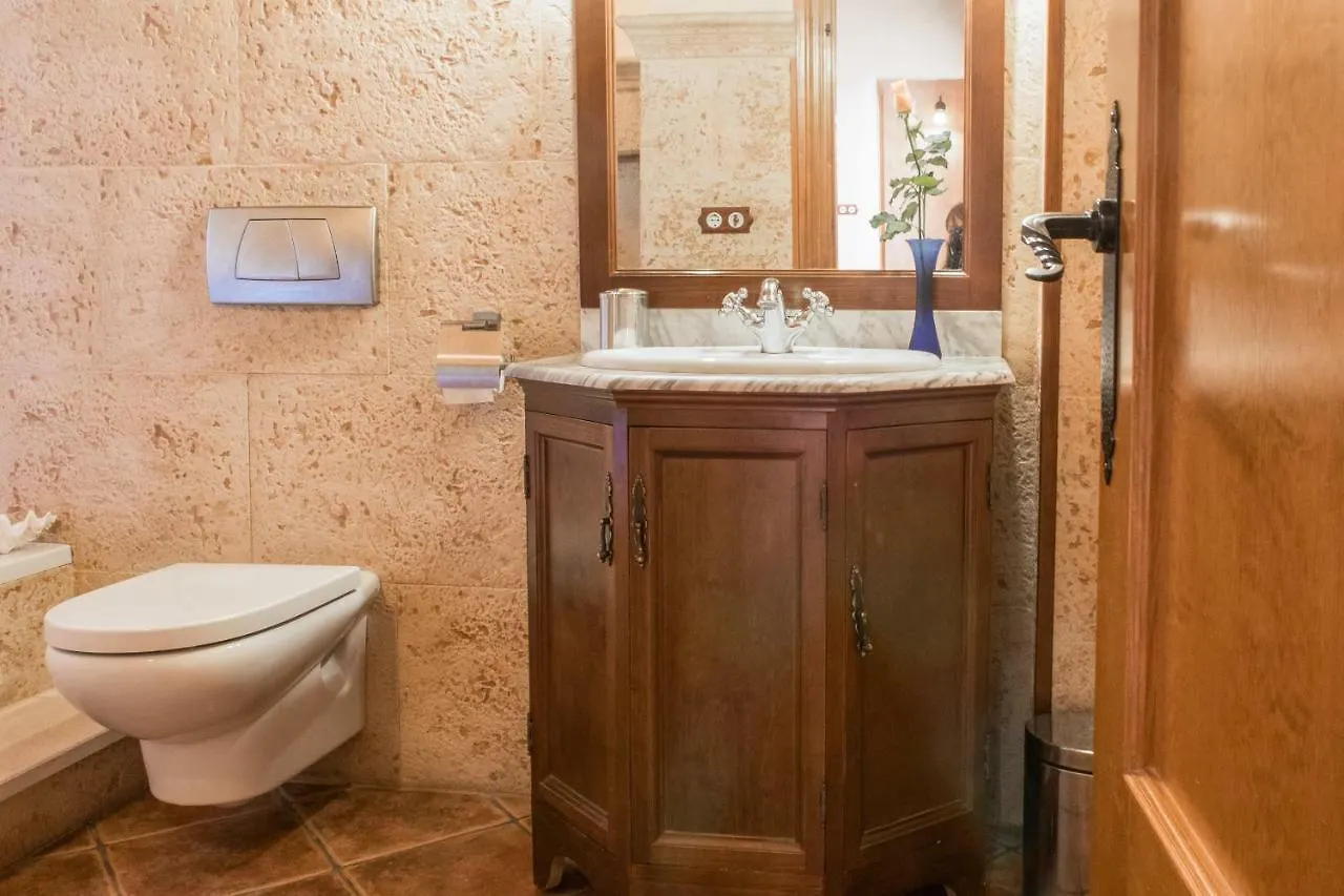 Alzina Villa: Tranquil Bunyola Retreat with Pool near Palma Villa