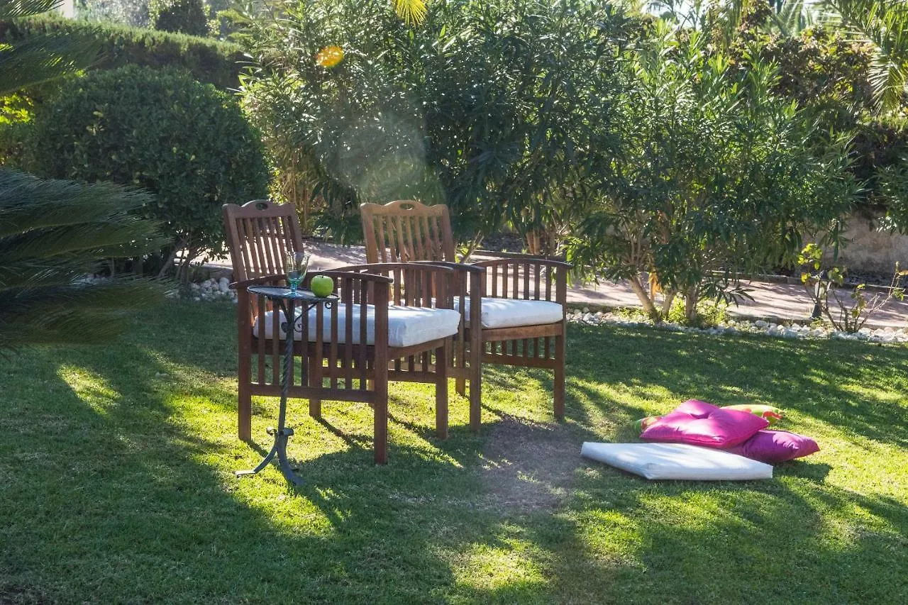 Alzina Villa: Tranquil Bunyola Retreat with Pool near Palma 0*,