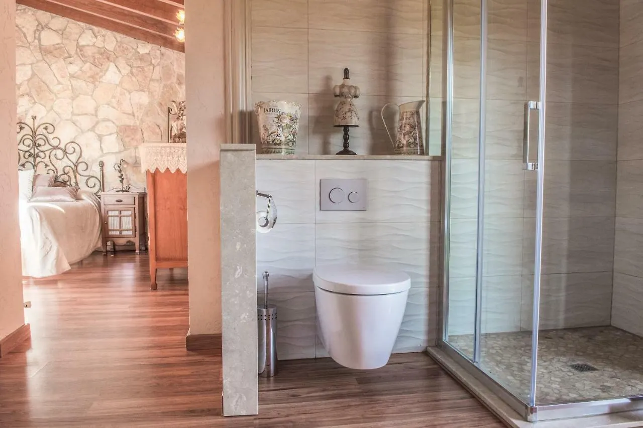 Villa Alzina Villa: Tranquil Bunyola Retreat with Pool near Palma Spain