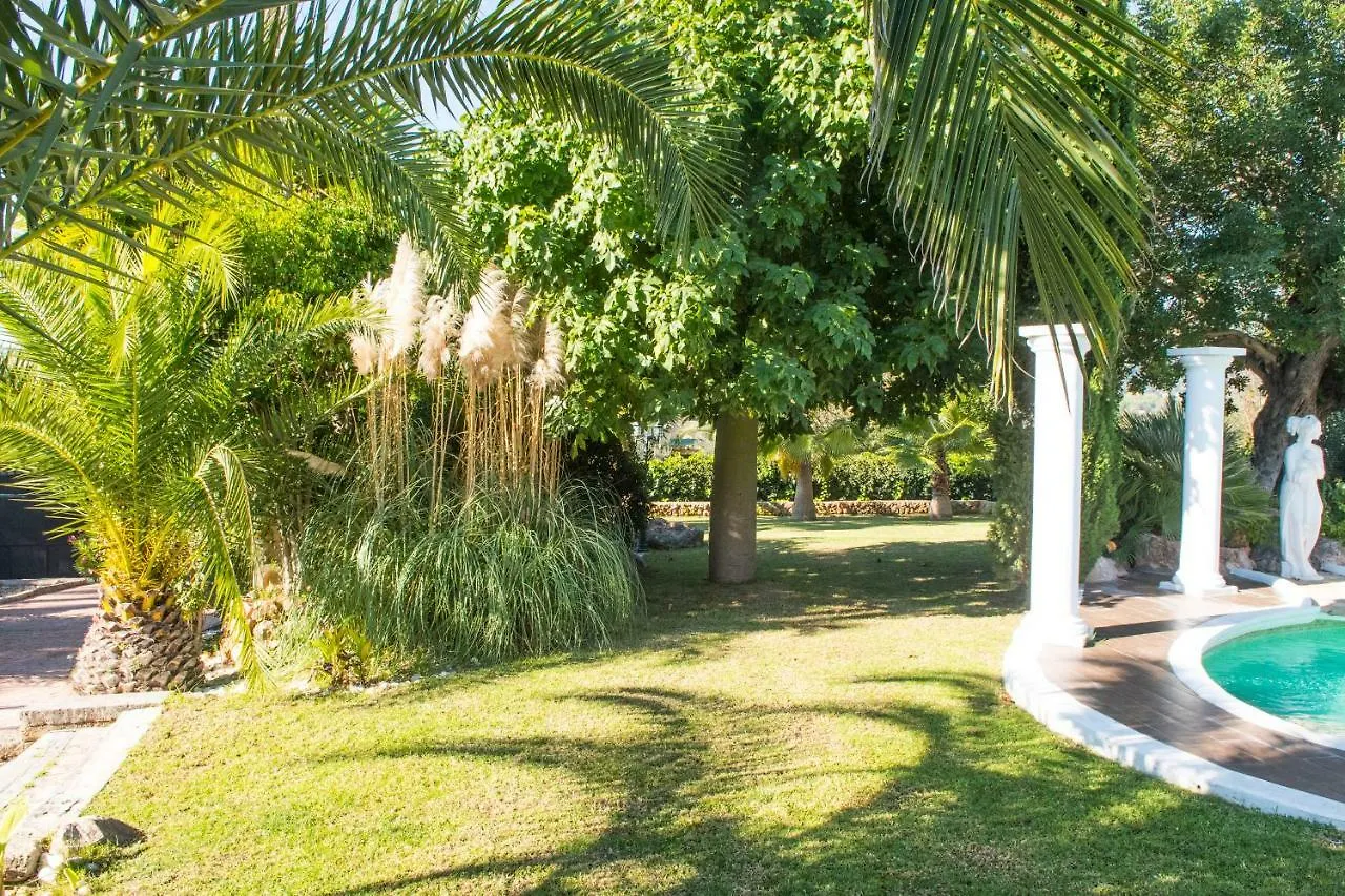 Alzina Villa: Tranquil Bunyola Retreat with Pool near Palma